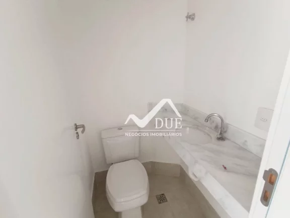 Imagem Sobrado com 3 dormitórios à venda, 162 m² por R$ 1.000.000,00 - Gonzaga - Santos/SP