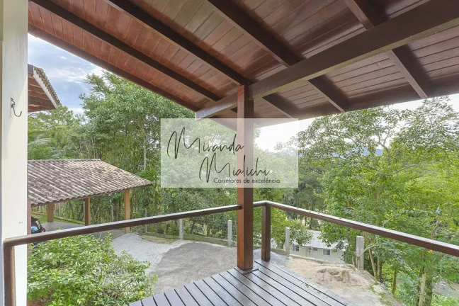 Imagem Casa com 4 quartos, sendo 2 suítes à venda no Córrego Grande