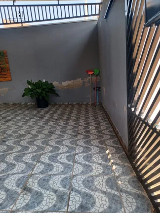 Imagem Casa com 2 quartos, 126m2, à venda