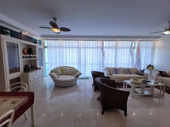 Imagem PITANGUEIRAS - FRENTE TOTAL AO MAR, APARTAMENTO TOTALMENTE REFORMADO E DECORADO, MARAVILHOSA VISTA MAR, GARAGEM NO PRÉDIO.