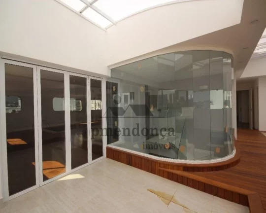 Imagem Cobertura Duplex, reformada em fino acabamento, ar condicionado nas suítes e armários embutidos. 1...
