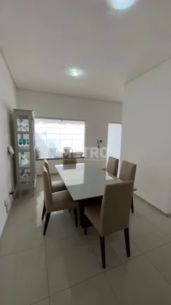 Imagem Casa, Bairro Caminho do Sol, 4 4, sendo todos suítes, sala de estar, sala de jan