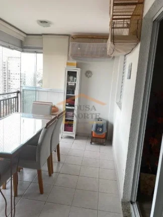 Imagem Apartamento com 3 dormitórios, sendo 1 suíte, 80m² de área útil, 1 vaga de garagem e um depósi...