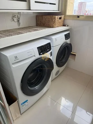 Imagem Apartamento 2 dormitórios 1 suíte, 76m², 2 vagas - Mobiliado