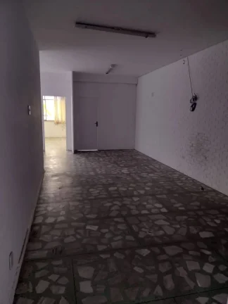 Imagem Sala Comercial à Venda – Andar Completo no Centro de Barbacena