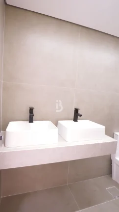 Imagem Casa em Condomínio em Santa Cândida, Curitiba/PR