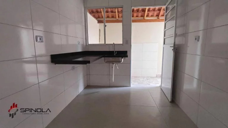Imagem Casa com 2 dormitórios à venda, 47 m² por R$ 290.000,00 - Mirim - Praia Grande/SP
