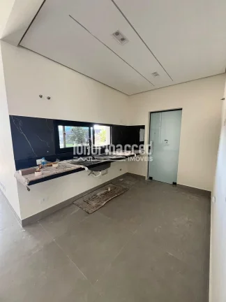 Imagem Casa Térrea à Venda no Condomínio Araçari com 3 Suítes, 144m² de Construção em Terreno de 256m²