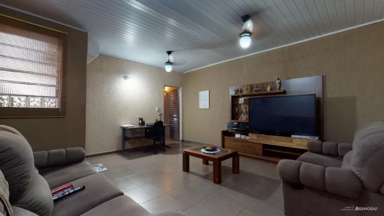 Imagem Sobrado Ipiranga - 220 m² - 3 Dormitórios - 1 Suíte - 2 Vagas
