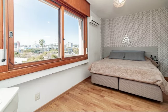 Imagem Apartamento à venda em Porto Alegre, Menino Deus, com 2 quartos, 64,86m2