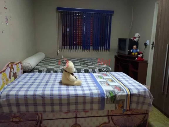 Imagem Casa com Edícula à Venda no bairro Olímpico em São Caetano