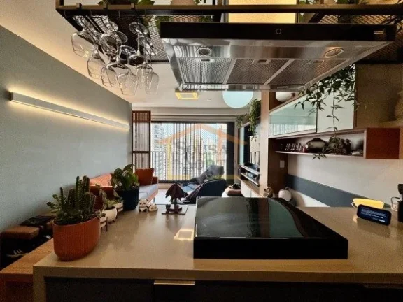 Imagem Apartamento com 70 m², 2 dormitórios sendo 1 suíte, 2 banheiros, sala para dois ambientes. O imó...