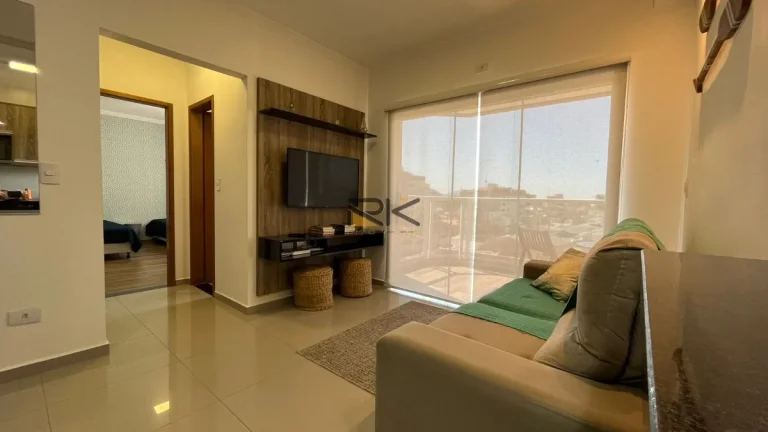 Imagem APARTAMENTO NO CENTRO COM 2 DORMITÓRIOS SENDO 1 SUÍTE, 1 BANHEIRO SOCIAL, VARANGA GOURMET COM CHURRASQUEIRA, 2 VAGAS DE GARAGEM