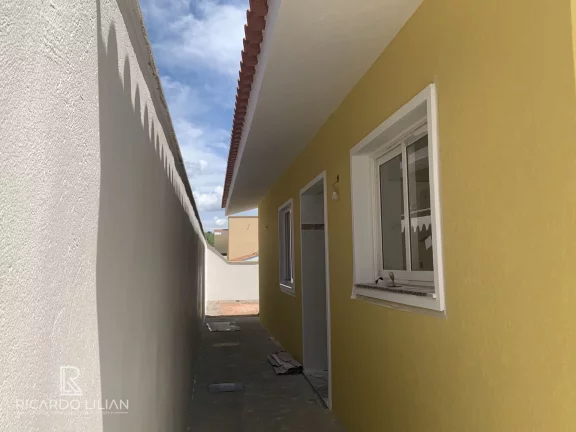 Imagem Casa térrea de condominio com 3 dormitórios sendo uma suite, duas vagas e quintal - A VENDA!!!