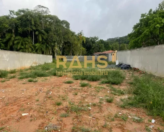 Imagem Terreno Plano à venda no Bairro Paranaguamirim em Joinville por R$450.000,00 Terreno com área tota...