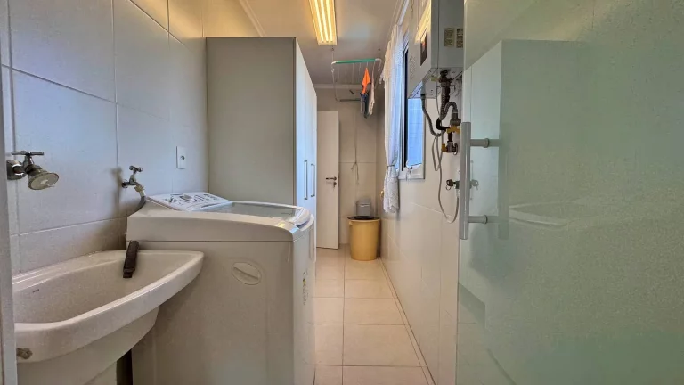 Imagem Apartamento com 3 dormitórios à venda, 93 m por R$ 2.700.000,00 - Riviera