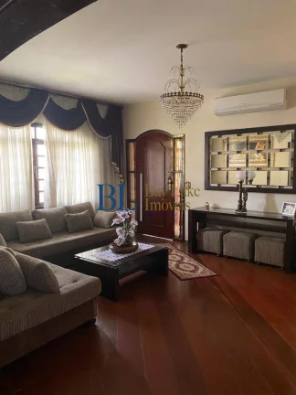Imagem Lindo Sobrado Com 348M² No Bairro Patriarca!!Pertinho Da Estação!!