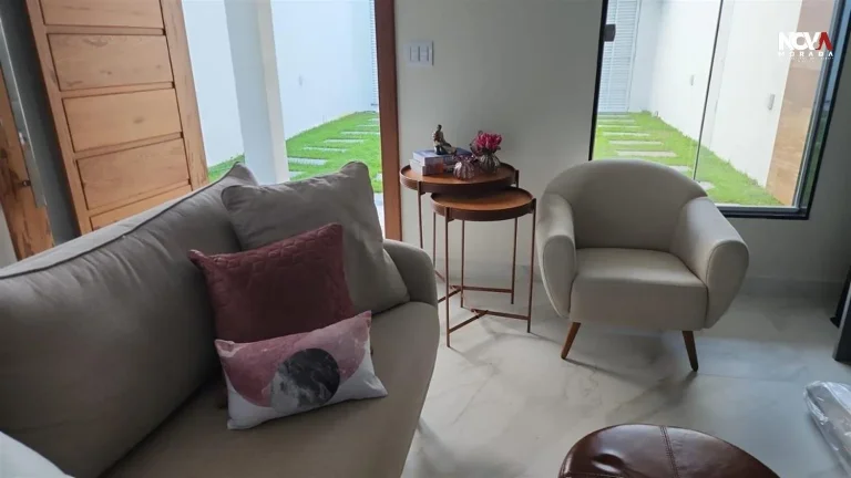 Imagem Esta magnífica casa oferece 5 suítes, sendo 1 suíte master com closet e banheira, perfeita para q...