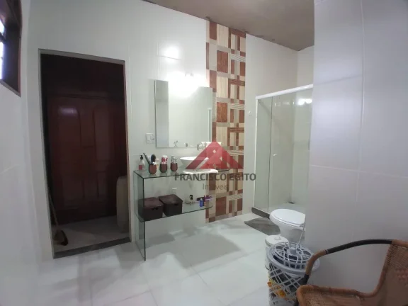 Imagem Casa com 4 dormitórios à venda, 212 m² por R$ 800.000,00 - Brasilândia - São Gonçalo/RJ