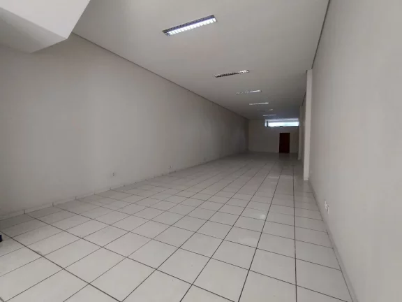 Imagem Barracão comercial , amplo com ótima metragem ,contendo copa , 2 banheiros , localizado em Santa T...