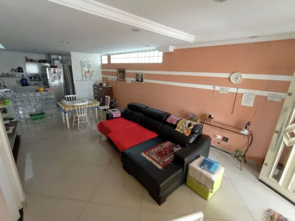 Imagem Sobrado com 2 dormitórios à venda, 193 m² por R$ 585.000,00 - Vila Acoreana - Poá/SP