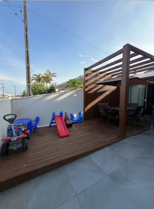 Imagem Sobrado à venda 2 quartos, 2 suítes em Praia do Sonho Palhoça