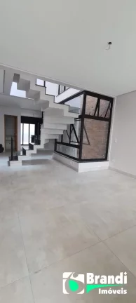 Imagem Sobrado à Venda na Vila Tolstói sendo 165M²