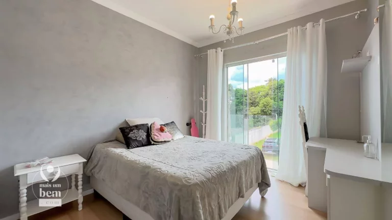 Imagem ESTUDA PERMUTA ATÉ 800K - Casa com 273m² em condomínio - 4 Quartos (1 Suíte) R$ 1.499.000 - Rondinha, Campo Largo/PR.