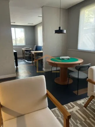 Imagem Apartamento de 25 m², mobiliado, com 1 dormitório, 1 banheiro e armários na cozinha, quarto e ban...