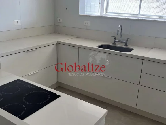 Imagem Apartamento à venda com 96m², 2 quartos, dependência, vista livre, vaga demarcada por R$640.000,00 no Campo Grande em Santos