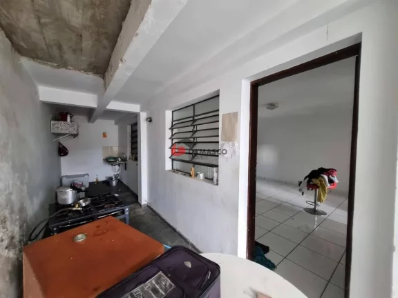Imagem Sobrado à venda 3 Quartos, 3 Suites, 4 Vagas, Campestre, Santo André - SP