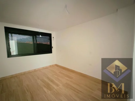 Imagem Belíssima casa assobradada em condomínio fechado