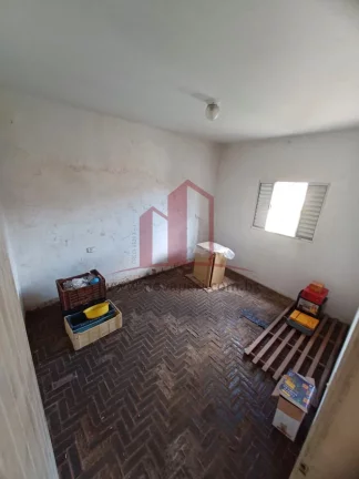 Imagem Casa à venda no Centro de Franco da Rocha-SP: 4 quartos, 1 sala, 2 banheiros, 2 vagas de garagem, 202,00 m² de área.