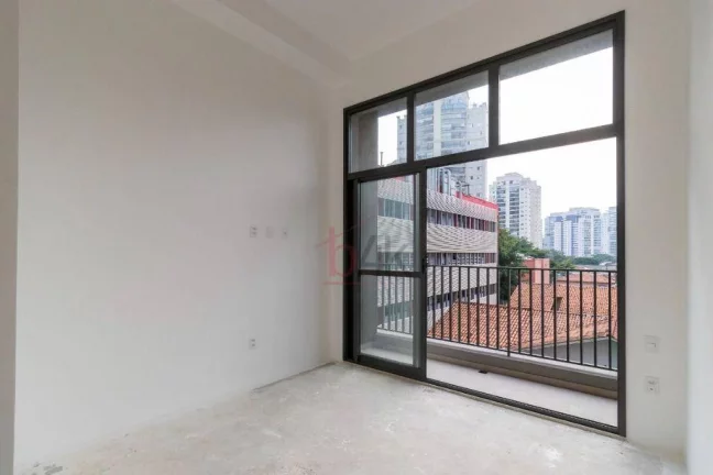 Imagem Studio Versa Brooklin: 22m² com Pé-Direito de 3,20m a Passos do Metrô