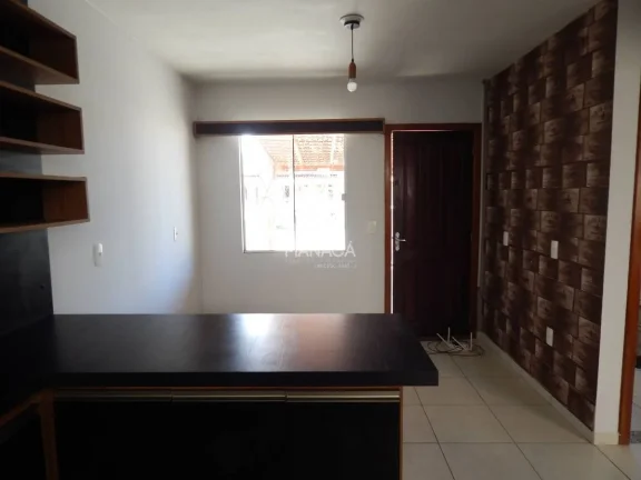 Imagem Casa com 2 quartos a venda no bairro Quinta dos Açorianos