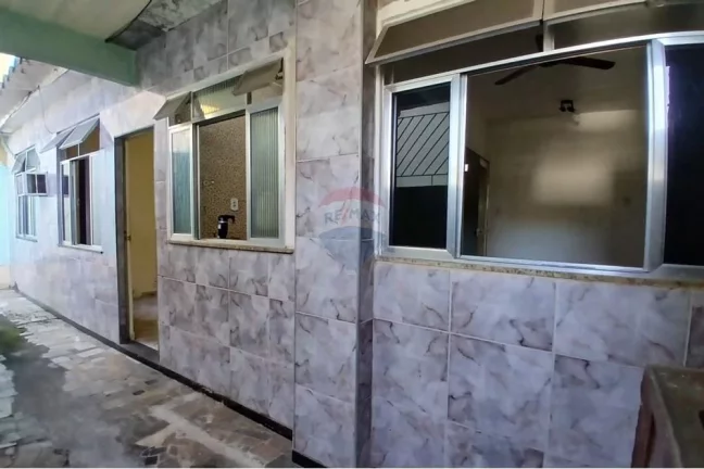 Imagem Casa à venda com 2 quartos, 52 m² em Oswaldo cruz, Rio de Janeiro.