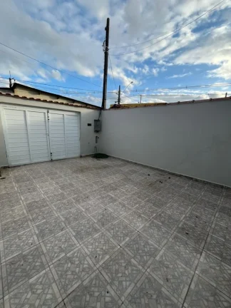 Imagem Casa para Venda em Itanhaém, Nossa Senhora do Sion, 2 dormitórios, 1 banheiro, 2 vagas