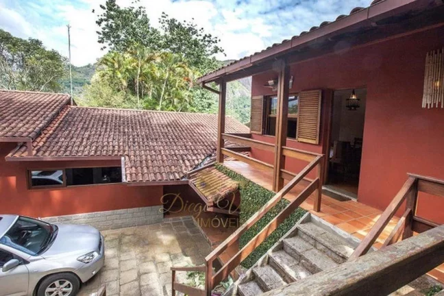 Imagem Casa para Venda em Teresópolis / RJ no bairro Parque do Imbui
