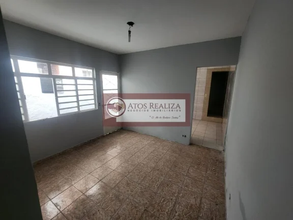 Imagem Casa à Venda no Jardim das Imbuias, SP, 125m², 2 Quartos, 2 vagas de garagens, corredor Lateral. R$: 318k OPORTUNIDADE!