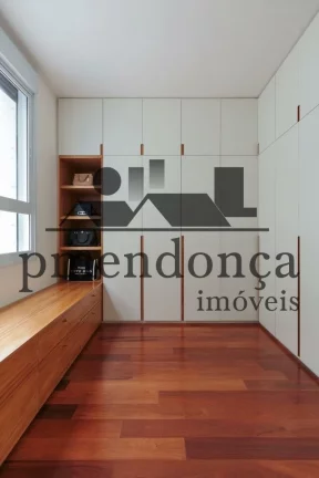 Imagem Apartamento com 154m² na Rua Oscar Freire, reformado, mobiliado, pronto para morar!