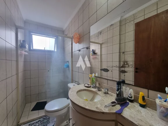 Imagem Apartamento Padrão de 2 dormitórios sendo 1 suíte em prédio com lazer