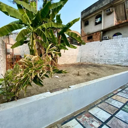 Imagem Casa com 3 suítes , com ótimo preço , disponível para venda em Manaus