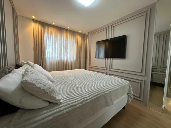 Imagem Apartamento mobiliado com 3 dormitórios e 2 vagas de garagem em Navegantes/SC