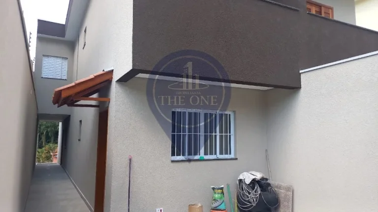 Imagem Casa de Luxo para Locação em São Paulo-SP no Paraíso do Morumbi: 3 Quartos, 1 Suíte, 2 Salas, 3 Banheiros, 200 m².