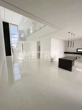 Imagem Casa à venda no Alphaville com 4 suítes, Gourmet com piscina, PETROLINA - PE