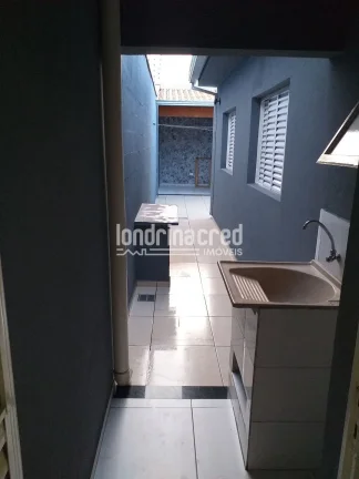 Imagem Casa na Zona Norte de Londrina – 70m², 2 dormitórios, sala, cozinha, 1 vaga e área gourmet com churrasqueira em ótima localização!