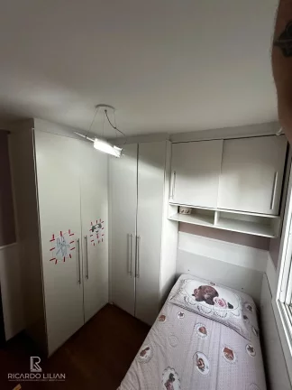 Imagem Apartamento reformado de 60m² e dois dormitórios a venda