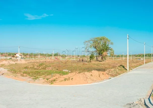 Imagem VENDO LOTE no melhor loteamento fechado da Pacatuba. O lugar ideal para você e sua família realiza...