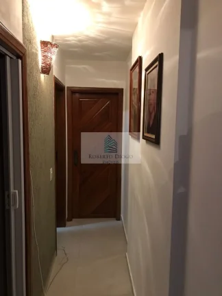 Imagem Apartamento à venda no Rio de Janeiro-RJ, bairro Camorim: 2 quartos, 1 sala, 1 banheiro, 1 vaga de garagem!