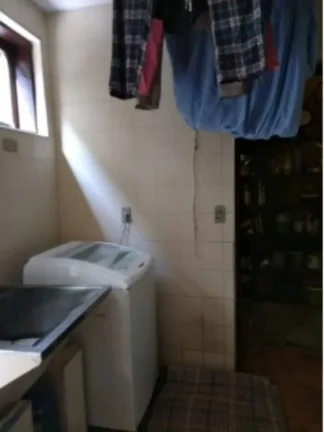 Imagem Chácara de luxo à venda em Jundiaí-SP, Jardim Liberdade: 3 quartos, 1 suíte, 2 salas, 3 banheiros, 5 vagas, 461m² de área.